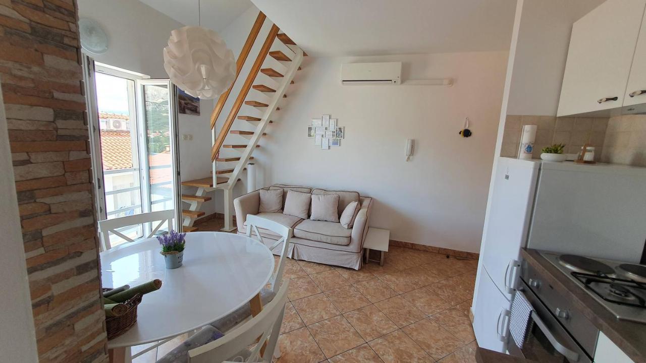 Apartment Helmut With Sea View Baška Exterior foto